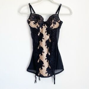 Victoria’s Secret Bustier with Garters Black/Gold